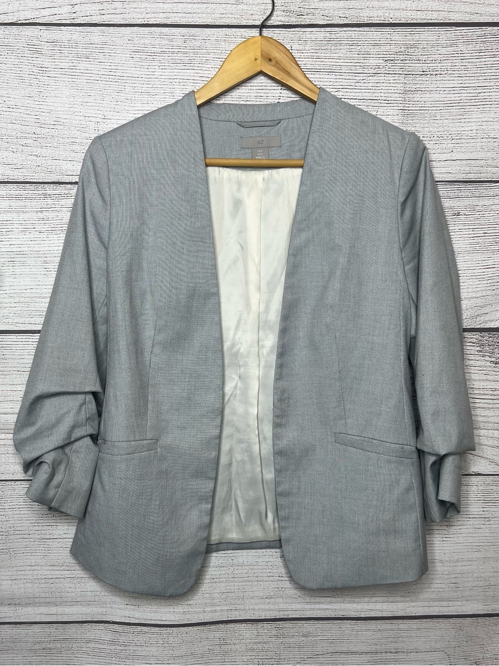 H&M Gray Business Casual Open Front Ruched Sleeve Blazer Jacket Size 8 Medium
